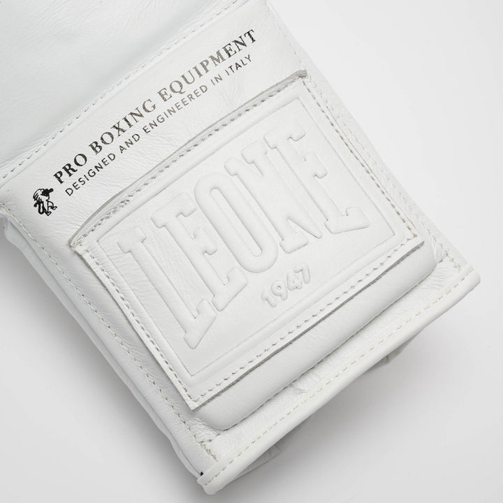 THE GREATEST BOXING GLOVES LACED