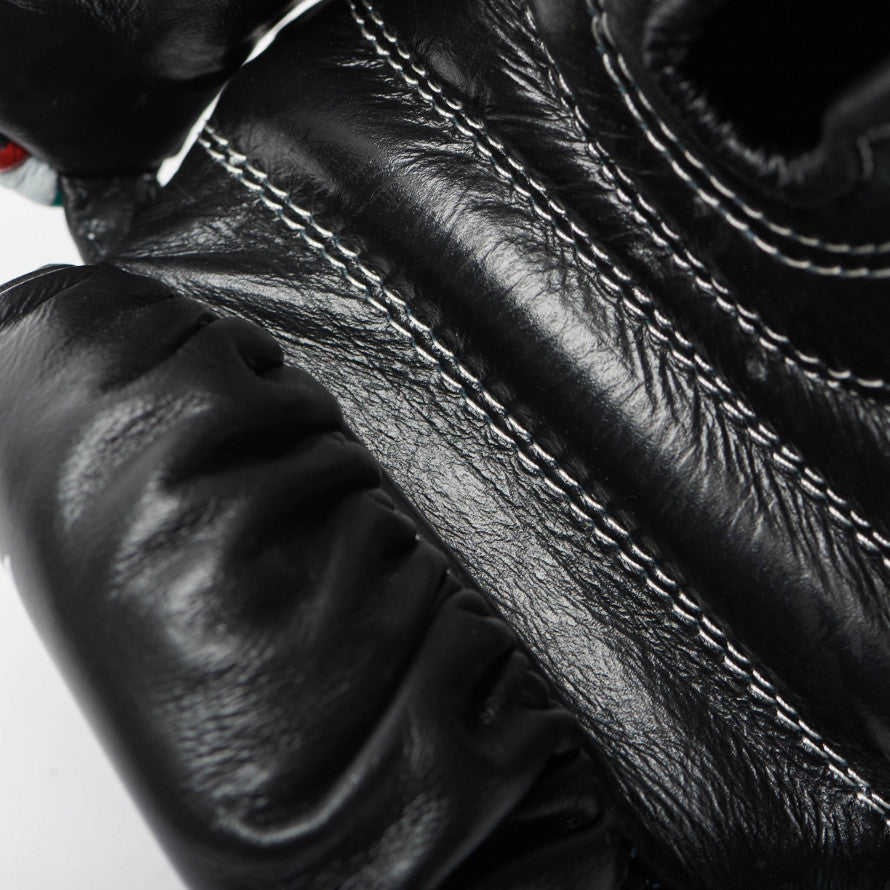 SHOCK PLUS FIGHTING BOXING GLOVES