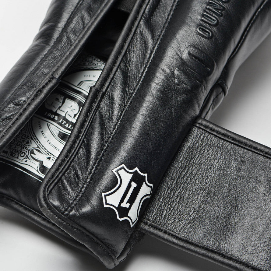 THE GREATEST BOXING GLOVES